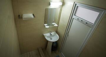 Фото номера Двухместный номер «Комфорт» с 2 отдельными кроватями Отель Hotel Opal г. Юпитер 11