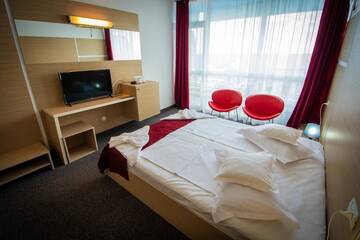 Фото номера Двухместный номер с 2 отдельными кроватями и видом на море Отель Hotel Opal г. Юпитер 5