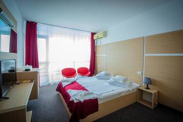 Фото номера Двухместный номер с 2 отдельными кроватями и видом на море Отель Hotel Opal г. Юпитер 7