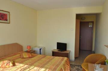 Фото номера Двухместный номер с 1 кроватью и балконом Отель Hotel Meteor г. Юпитер 14